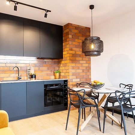 Kobiela Apartments Debowe Tarasy カトヴィツェ エクステリア 写真