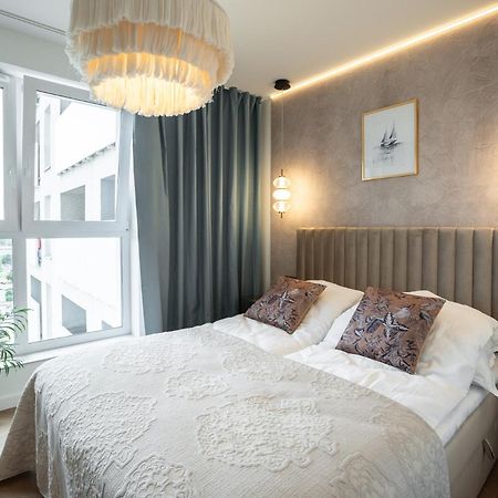 Kobiela Apartments Debowe Tarasy カトヴィツェ エクステリア 写真